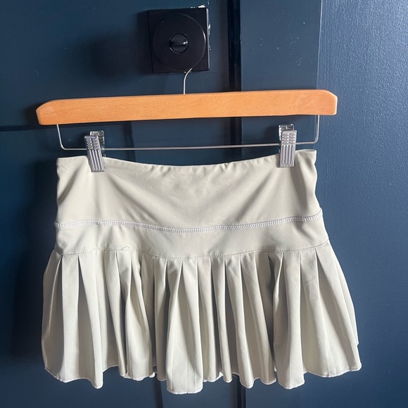 Khaki Goldhinge skirt - Picture 1 of 4
